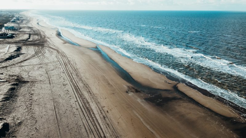 dronebeeld strand noordwijk