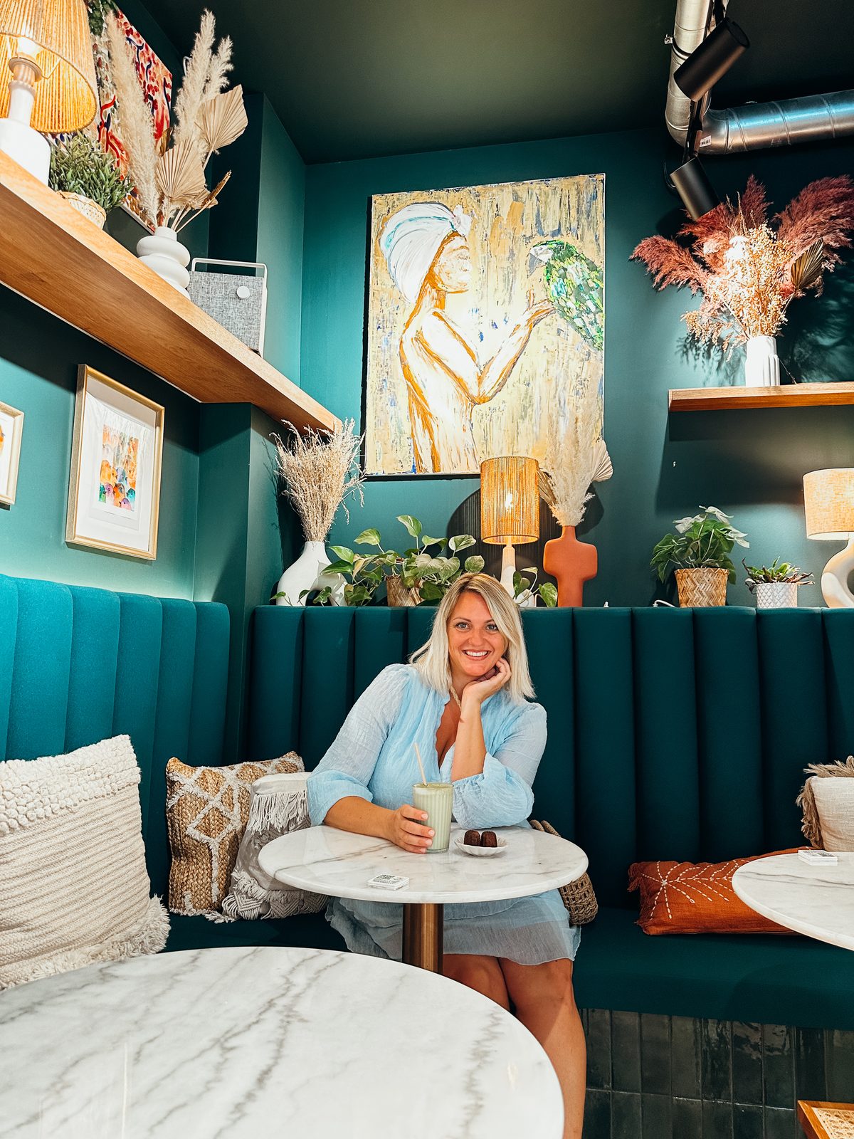 Koffiepauze in een van de vele cafés